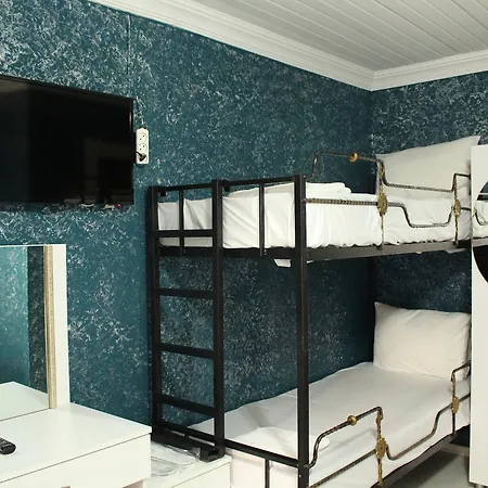 Nar Sultan & Aparts Hotel 2*